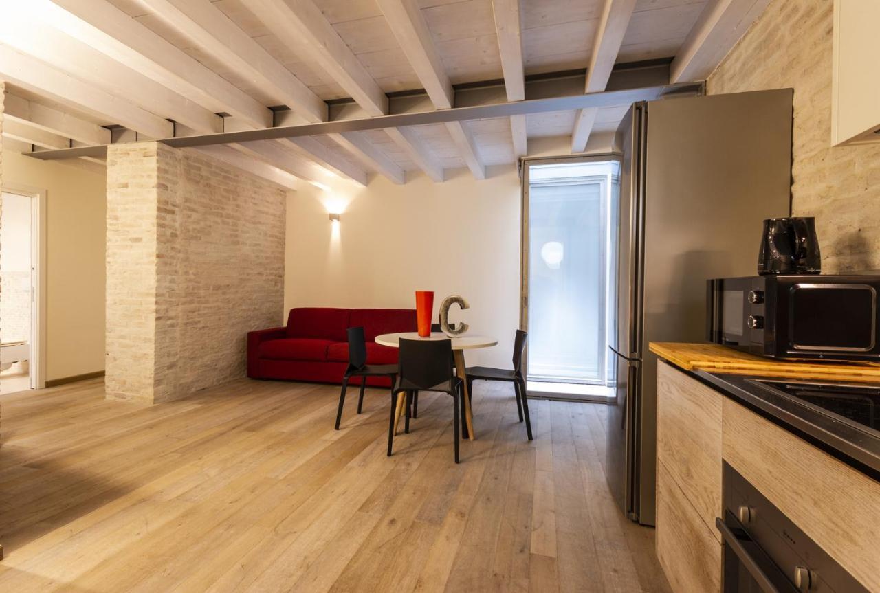 Suite Corallo - Smart Holiday Mantova Exteriör bild